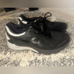 Asics Womens GT 4000 1012A142 Black Running Shoes Sneakers Size 7.5 W